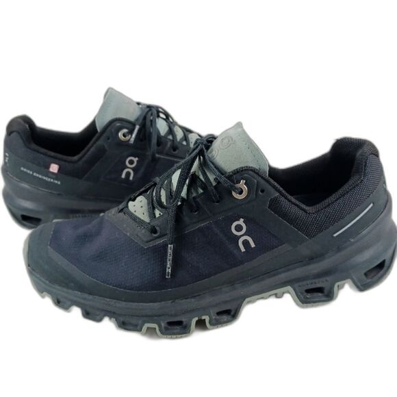 On Running Shoes - On Running Cloud Women's Size 7 Running Shoe/ Sneaker Black.